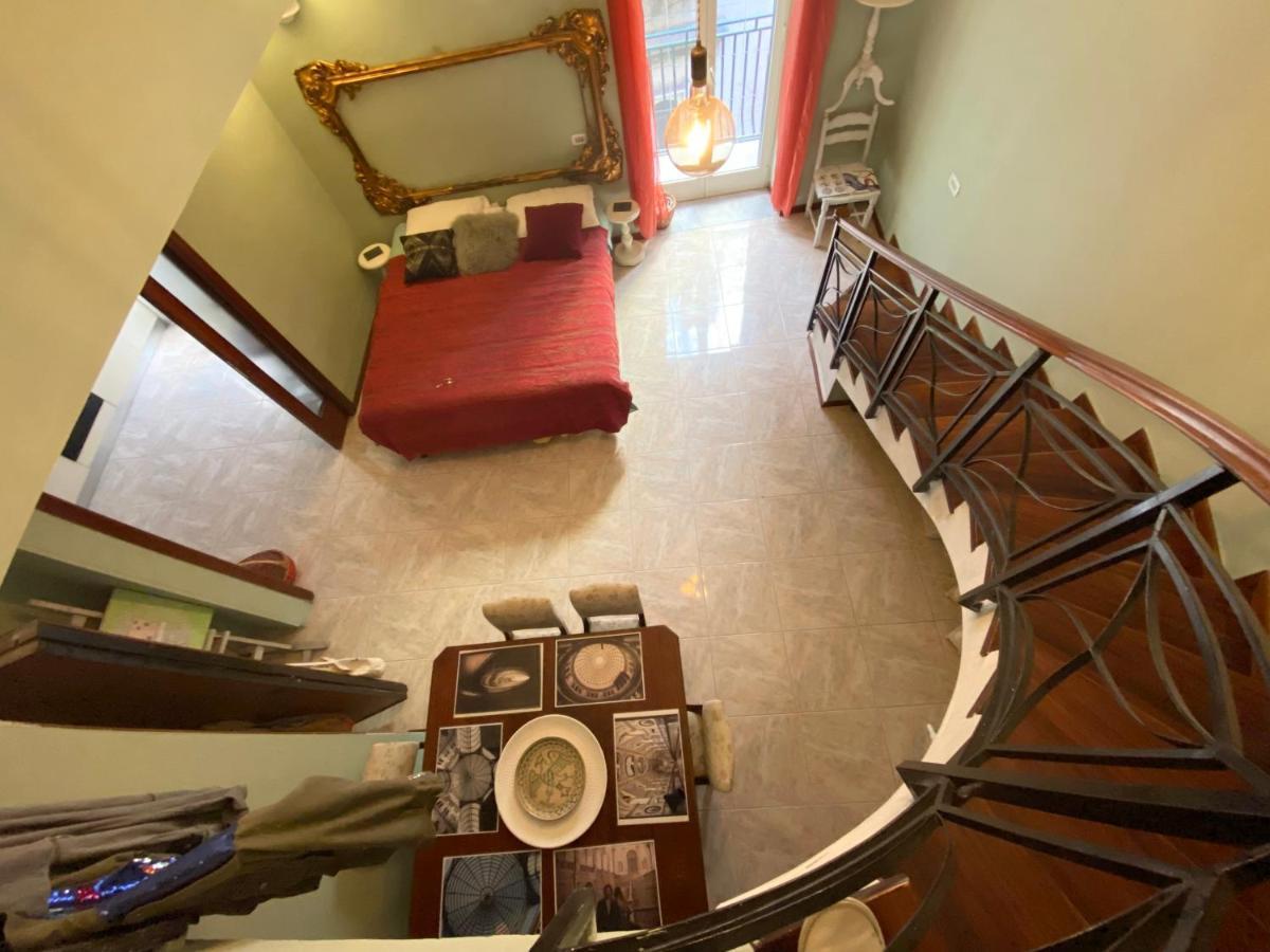 Casa Gioia, Tra Palazzo Reale,Lungomare E Monte Echia Apartment Napoli Exterior foto